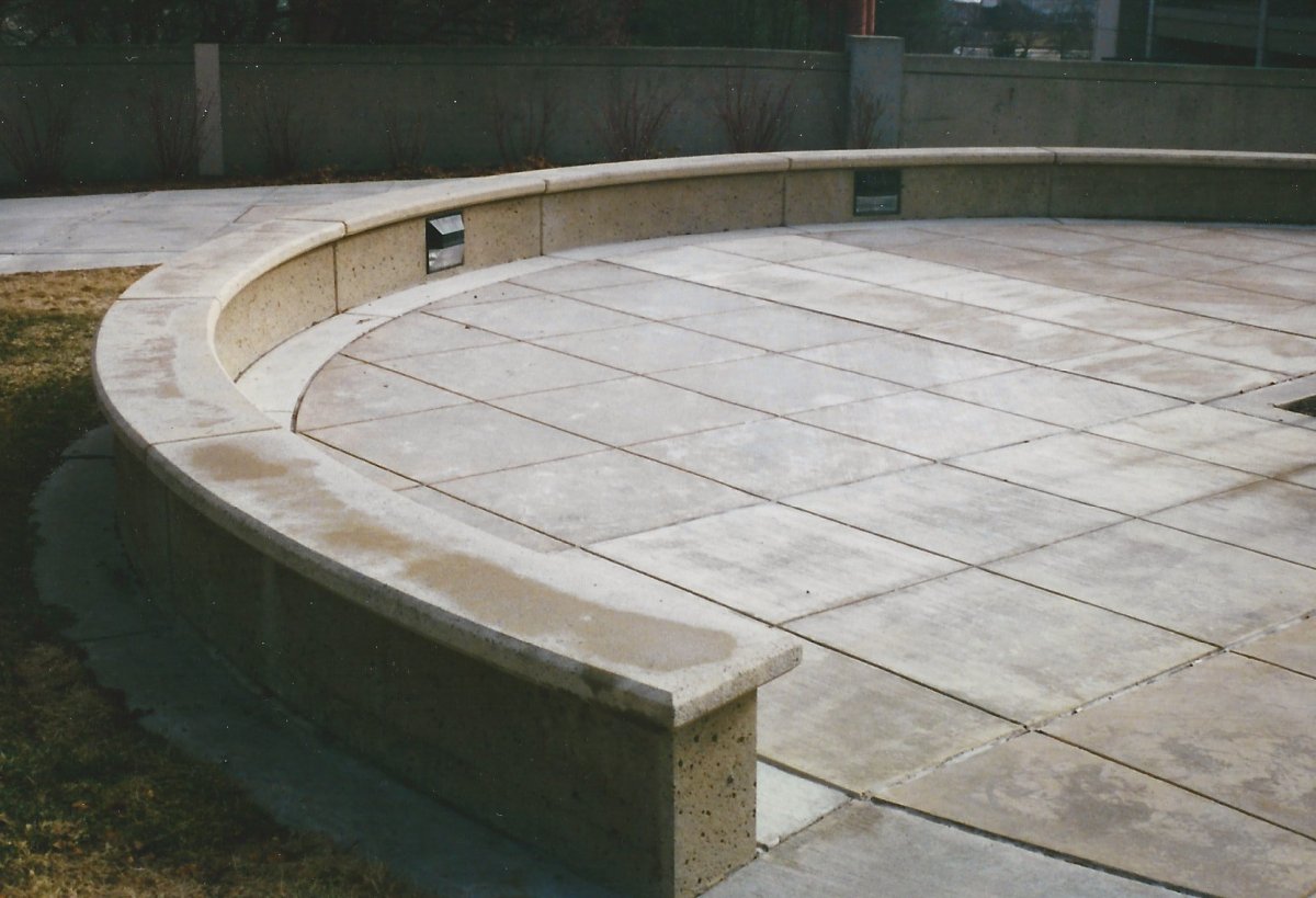 Curved precast seat wall